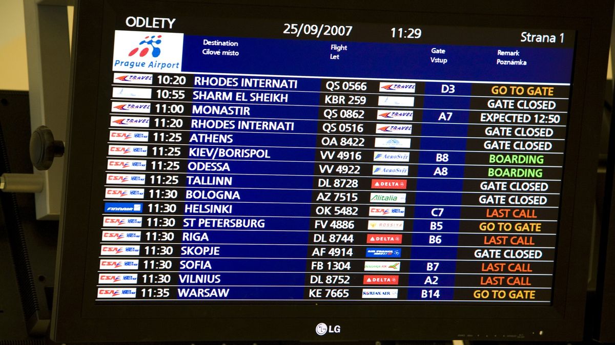 Pražské letiště kvůli počasí odklonilo několik letů, další mají zpoždění